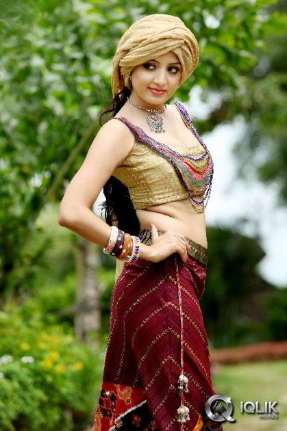 Poonam-Kaur